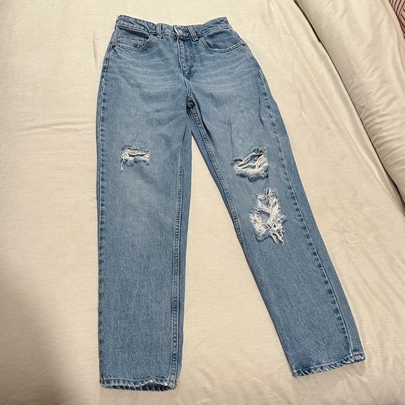 BDG By Urban Outfitters Distressed High Waisted Mom Jeans Size 24 - Picture 9 of 9
